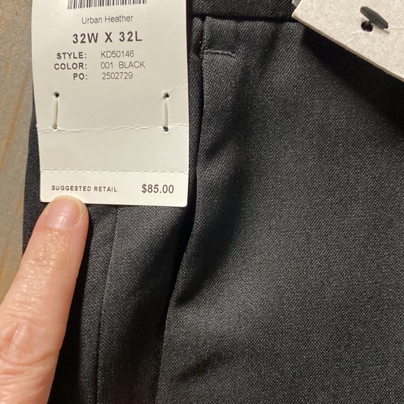Kenneth Cole dress pants size 32/32 nwt. Black. - Picture 2 of 8